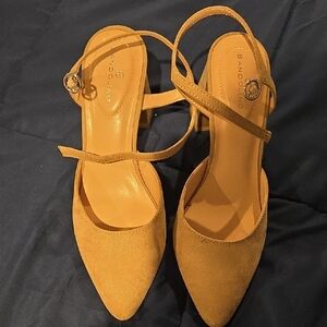 Bandolino Women's Tan Heels